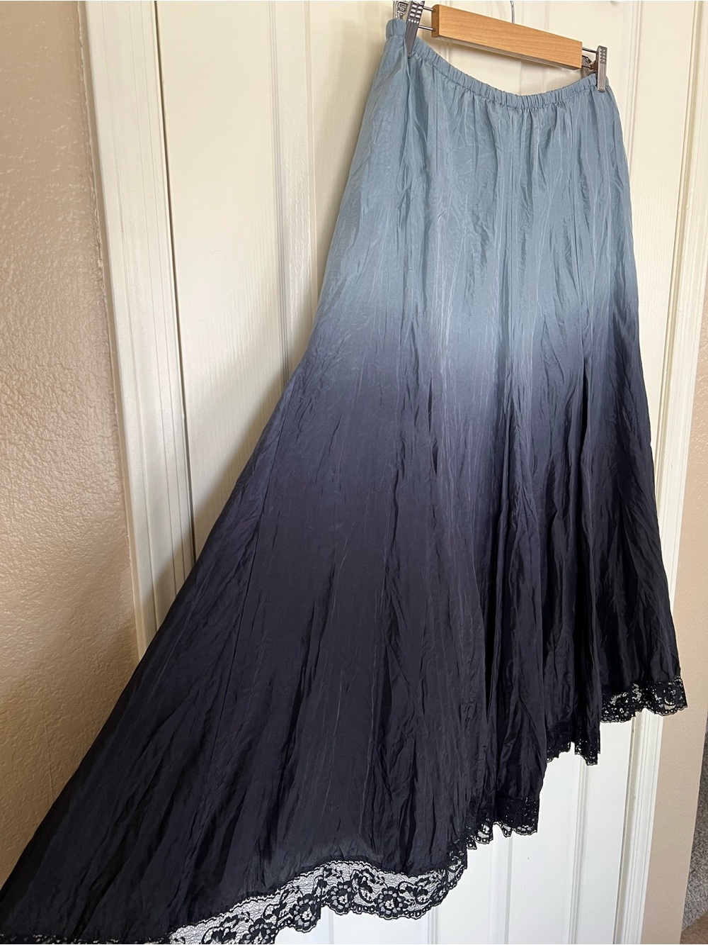 Karen Kane Petites M 100% Silk Ombré Lace Trim Maxi Skirt - Picture 8 of 9